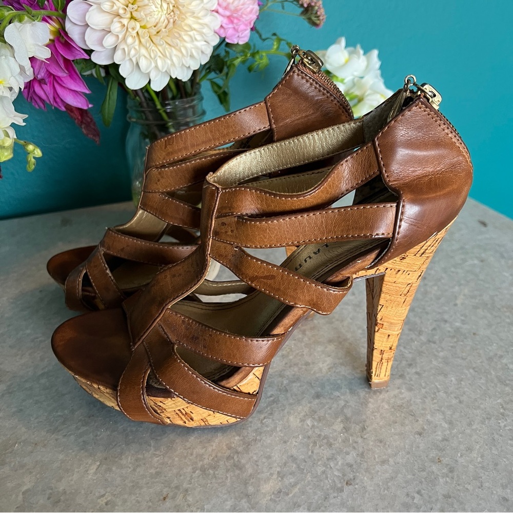 Chinese Laundry Strappy Peep Toe Heels with Zip Back Sz 8.5